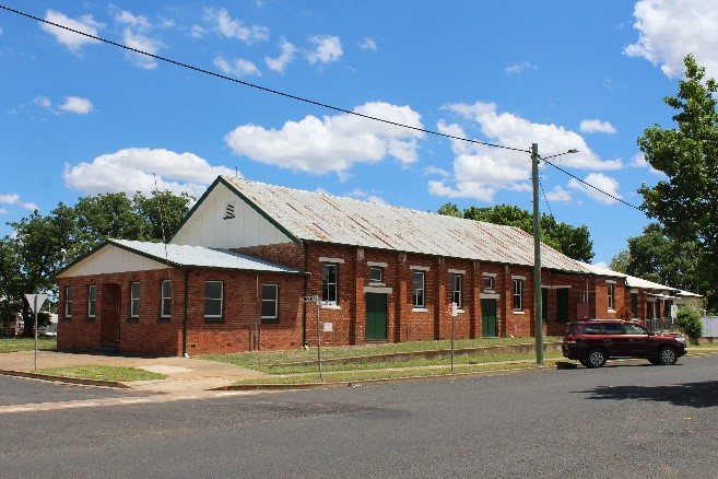 Binnaway Soldiers' Memorial Hall.jpg