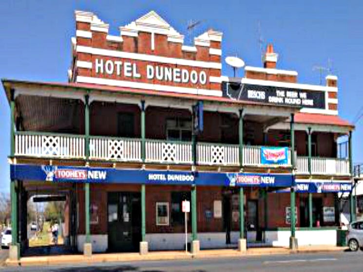 Hotel Dunedoo.jpg